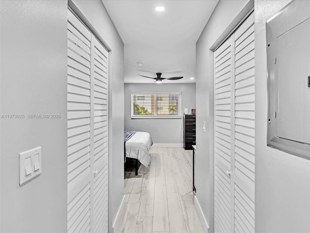 610 NE 12th Ave 203, Hallandale Beach, FL 33009