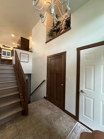 5002 45th Avenue S, Fargo, ND 58104