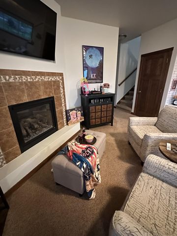 5002 45th Avenue S, Fargo, ND 58104