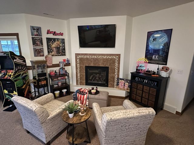 5002 45th Avenue S, Fargo, ND 58104