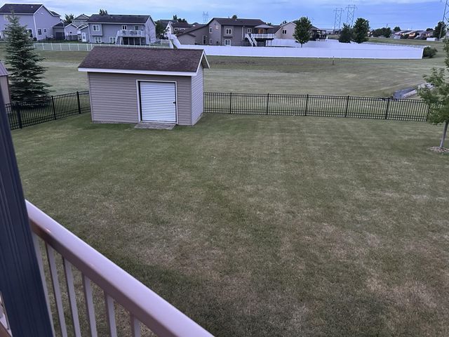 5002 45th Avenue S, Fargo, ND 58104