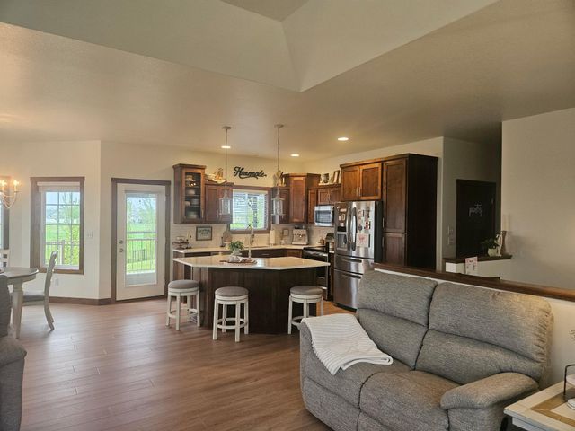 5002 45th Avenue S, Fargo, ND 58104