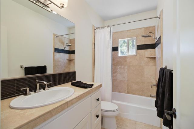 6000 Greystone Pl, Granite Bay, CA 95746