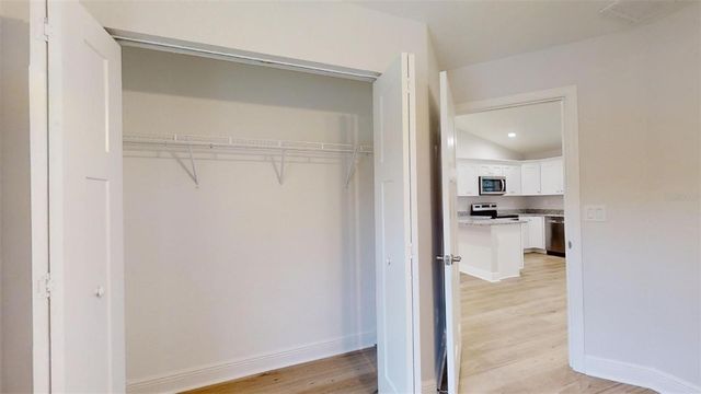 42 SEQUOIA LOOP COURT, Ocklawaha, FL 32179