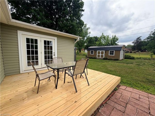 3216 Country View Road, Jonesville, NC 28642