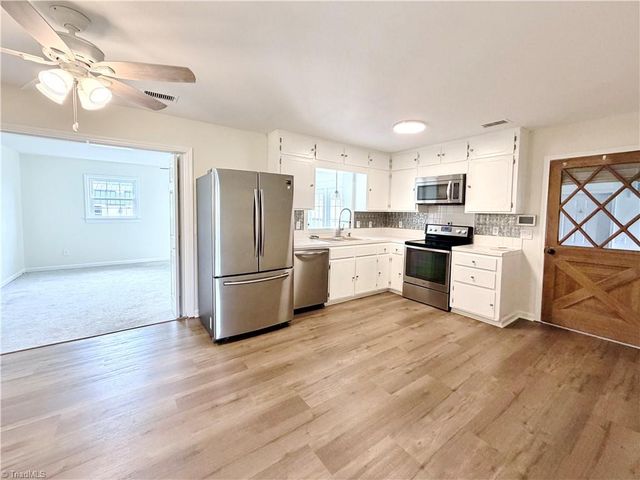 3216 Country View Road, Jonesville, NC 28642