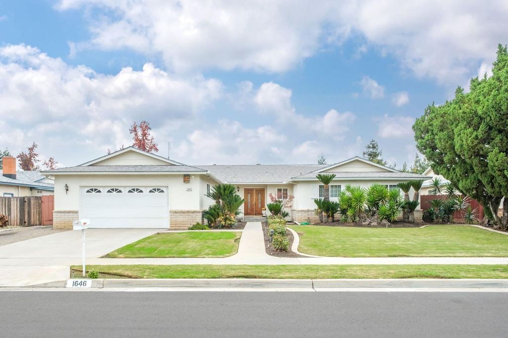 1646 W Paul Avenue, Fresno, CA 93711