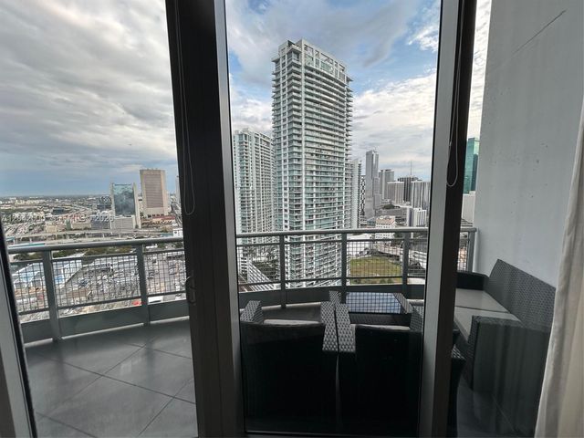 690 SW 1st Ct 3101, Miami, FL 33130