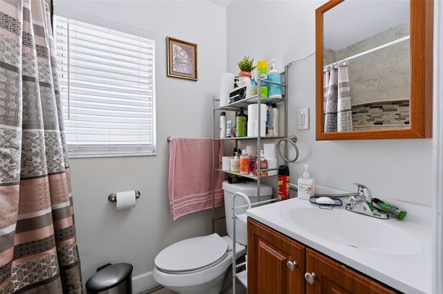 2409 GIDDENS AVENUE, Seffner, FL 33584