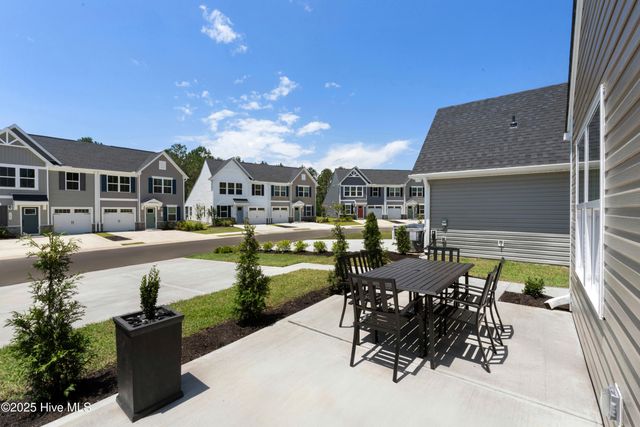 684 Savinwood Trail NE, Bolivia, NC 28422