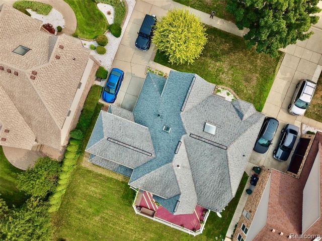 4493 Saint Albans Drive, Sterling Heights, MI 48314