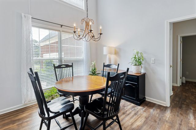 219 Oscar Ct, Murfreesboro, TN 37128
