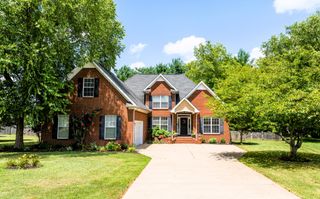 219 Oscar Ct, Murfreesboro, TN 37128
