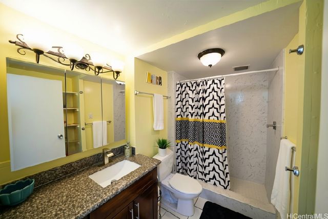 2410 Cleghorn Street 502, Honolulu, HI 96815