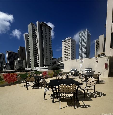 2410 Cleghorn Street 502, Honolulu, HI 96815