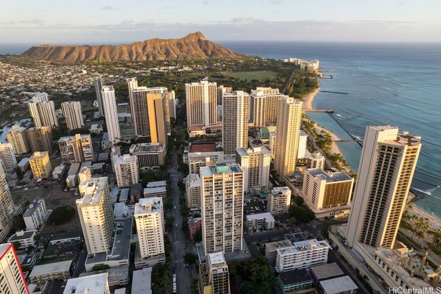 2410 Cleghorn Street 502, Honolulu, HI 96815