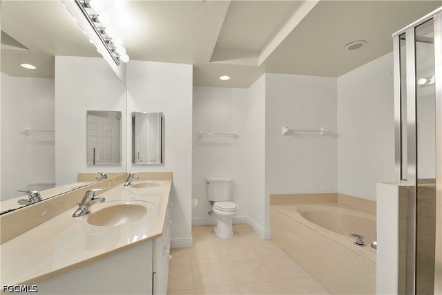 2743 1st ST 1006, Fort Myers, FL 33916