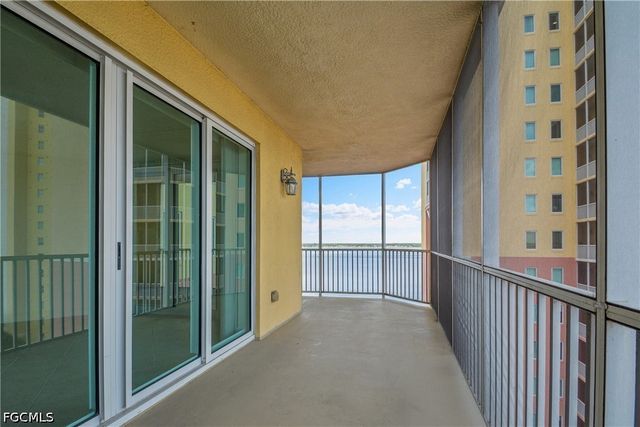 2743 1st ST 1006, Fort Myers, FL 33916