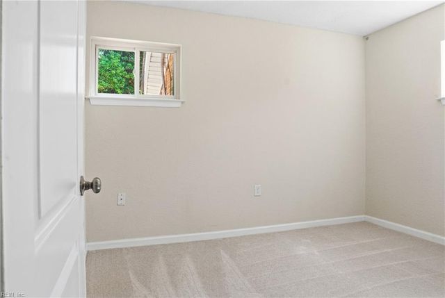 1349 Great Bridge BLVD, Chesapeake, VA 23320