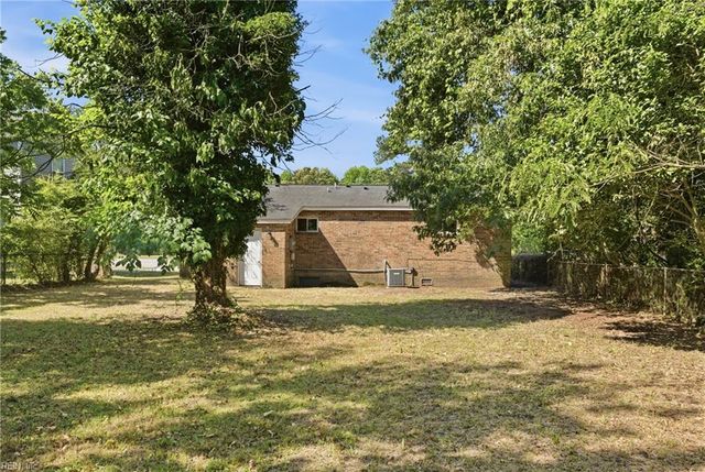 1349 Great Bridge BLVD, Chesapeake, VA 23320