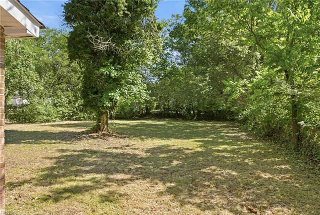 1349 Great Bridge BLVD, Chesapeake, VA 23320
