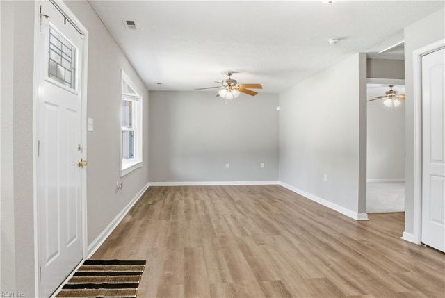1349 Great Bridge BLVD, Chesapeake, VA 23320