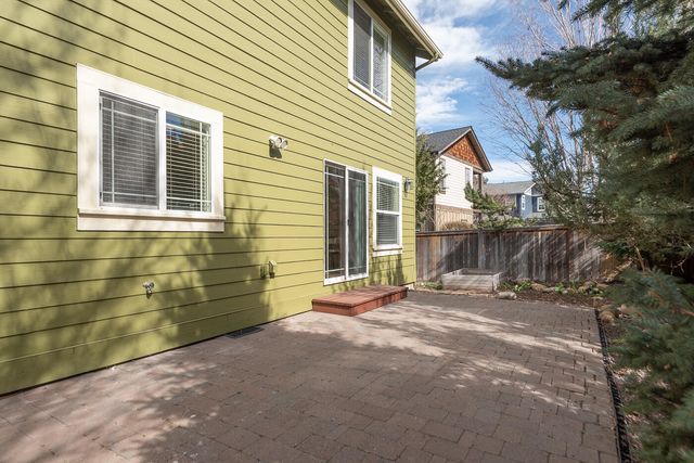 20669 Sierra Drive, Bend, OR 97701