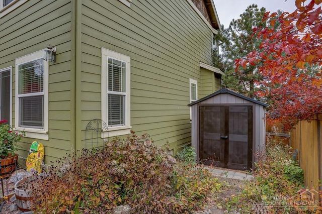 20669 Sierra Drive, Bend, OR 97701