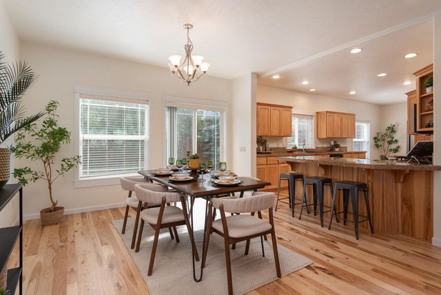 20669 Sierra Drive, Bend, OR 97701