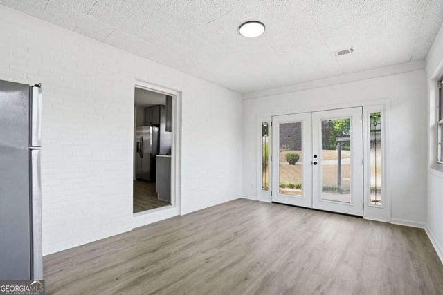2880 Sherwood Road SE, Smyrna, GA 30082