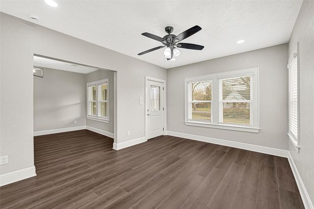 7403 Cayton Street, Houston, TX 77061