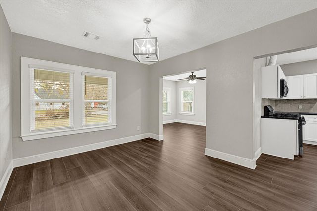 7403 Cayton Street, Houston, TX 77061