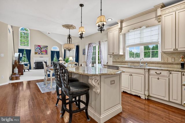 5134 CHURCH RD, Mount Laurel, NJ 08054