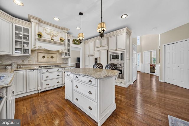 5134 CHURCH RD, Mount Laurel, NJ 08054