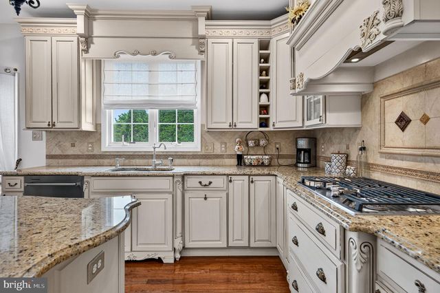 5134 CHURCH RD, Mount Laurel, NJ 08054