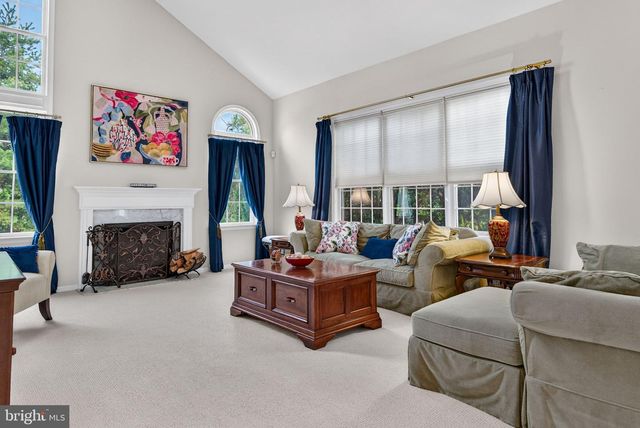 5134 CHURCH RD, Mount Laurel, NJ 08054