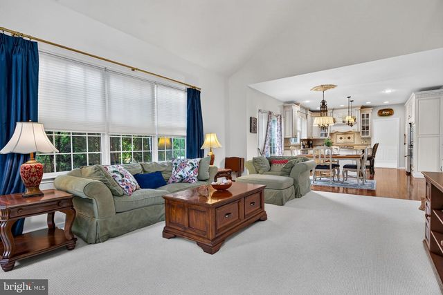 5134 CHURCH RD, Mount Laurel, NJ 08054