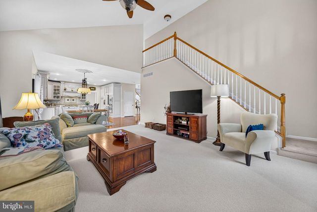 5134 CHURCH RD, Mount Laurel, NJ 08054
