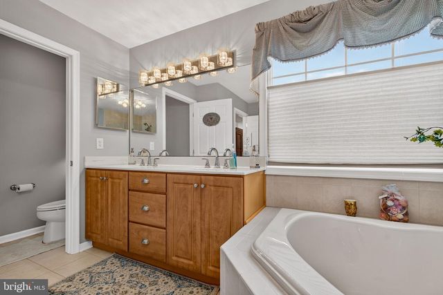 5134 CHURCH RD, Mount Laurel, NJ 08054