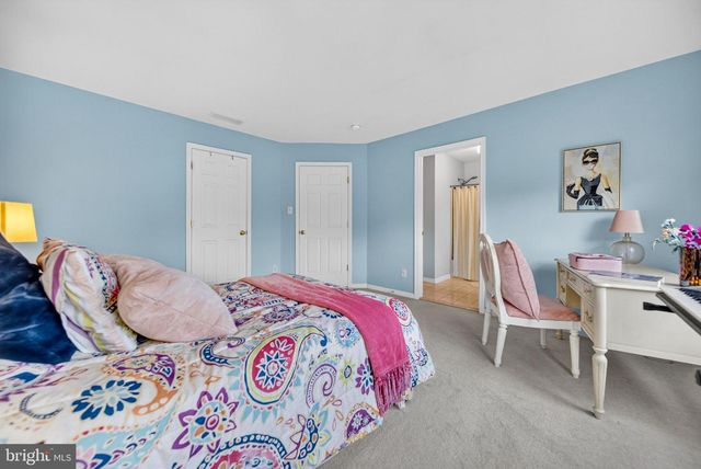 5134 CHURCH RD, Mount Laurel, NJ 08054