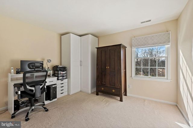 5134 CHURCH RD, Mount Laurel, NJ 08054