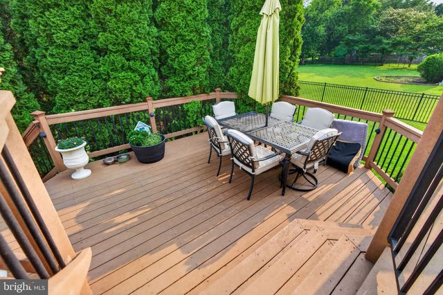 5134 CHURCH RD, Mount Laurel, NJ 08054