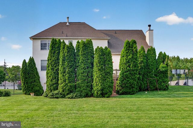 5134 CHURCH RD, Mount Laurel, NJ 08054