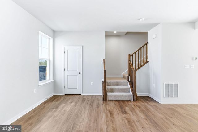 209 MONTEITH DR, Winchester, VA 22601