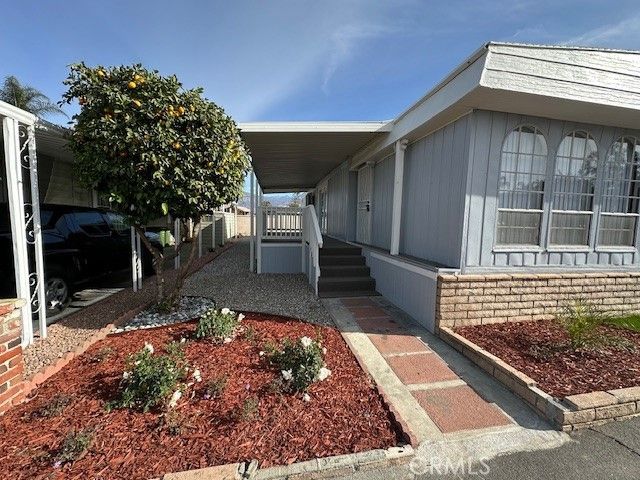 881 N. Lake Street 204, Hemet, CA 92544
