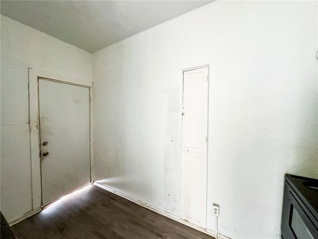 519 S Carancahua St, Corpus Christi, TX 78401