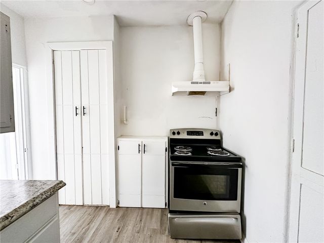 519 S Carancahua St, Corpus Christi, TX 78401