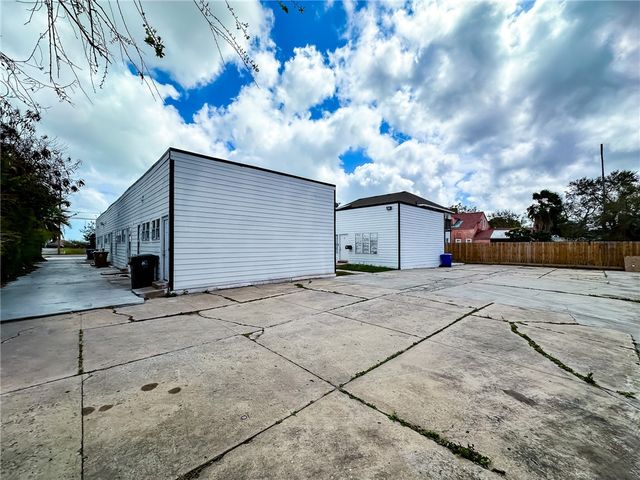 519 S Carancahua St, Corpus Christi, TX 78401