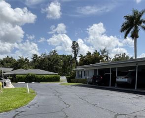 2115 9TH AVENUE W 6B, Bradenton, FL 34205