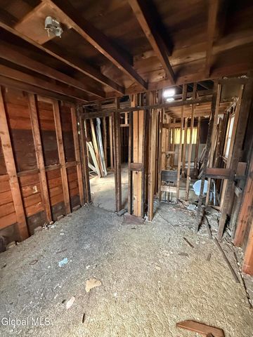 267 Broadway, Menands, NY 12204